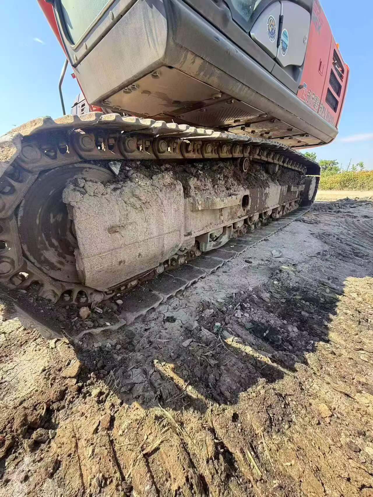 Buy Hitachi ZL210LC-5G Used Excavator / 4