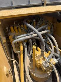 Buy Caterpillar 323D2L Used Excavator / 7 Buy Caterpillar 323D2L Used Excavator / 7
