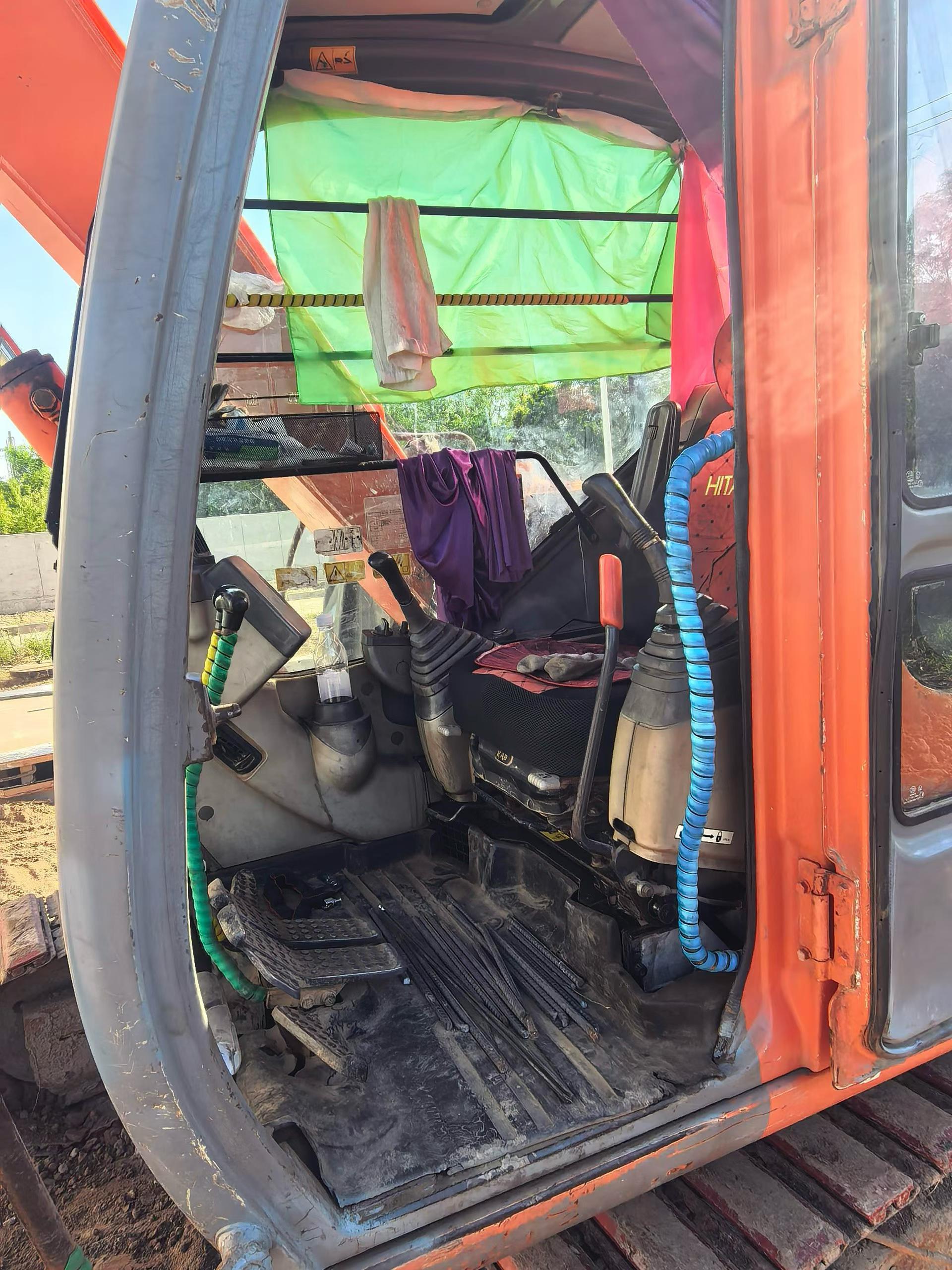 Buy Hitachi ZX70-6 Used Excavator / 2