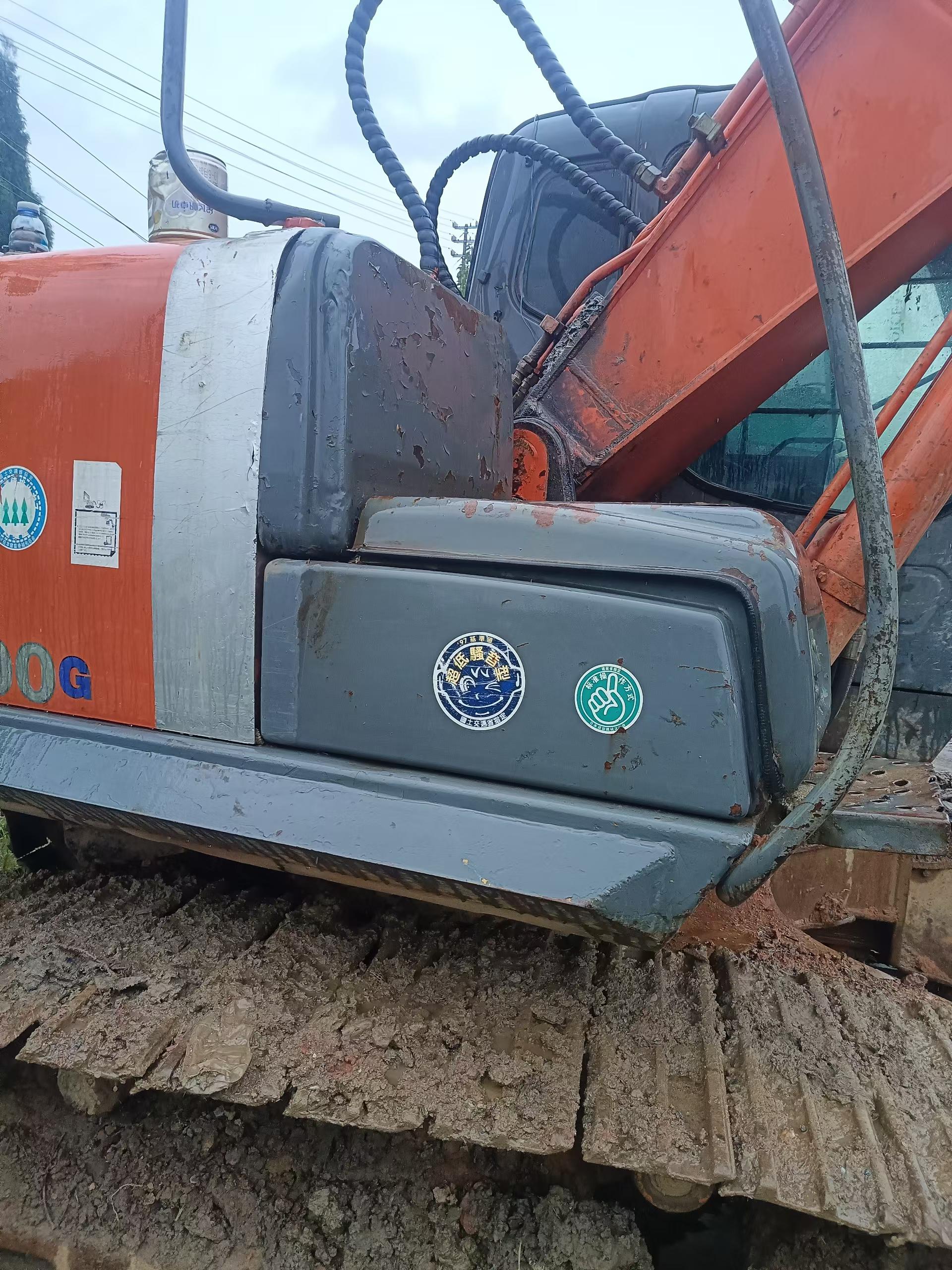 Buy Hitachi ZX200-3G Used Excavator / 8