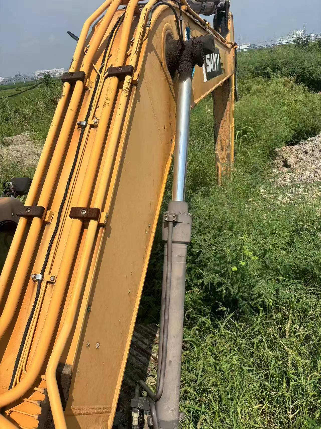 Buy Sany SY215C Used Excavator / 2