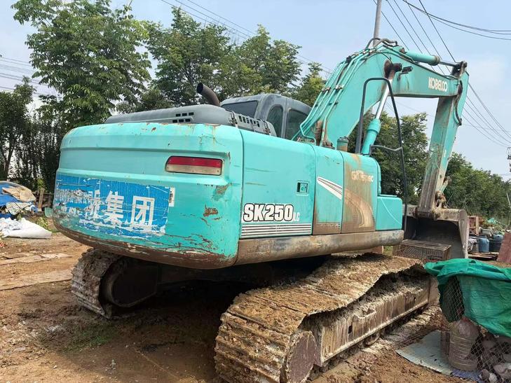 Buy Kobelco SK210 Used Excavator / 1