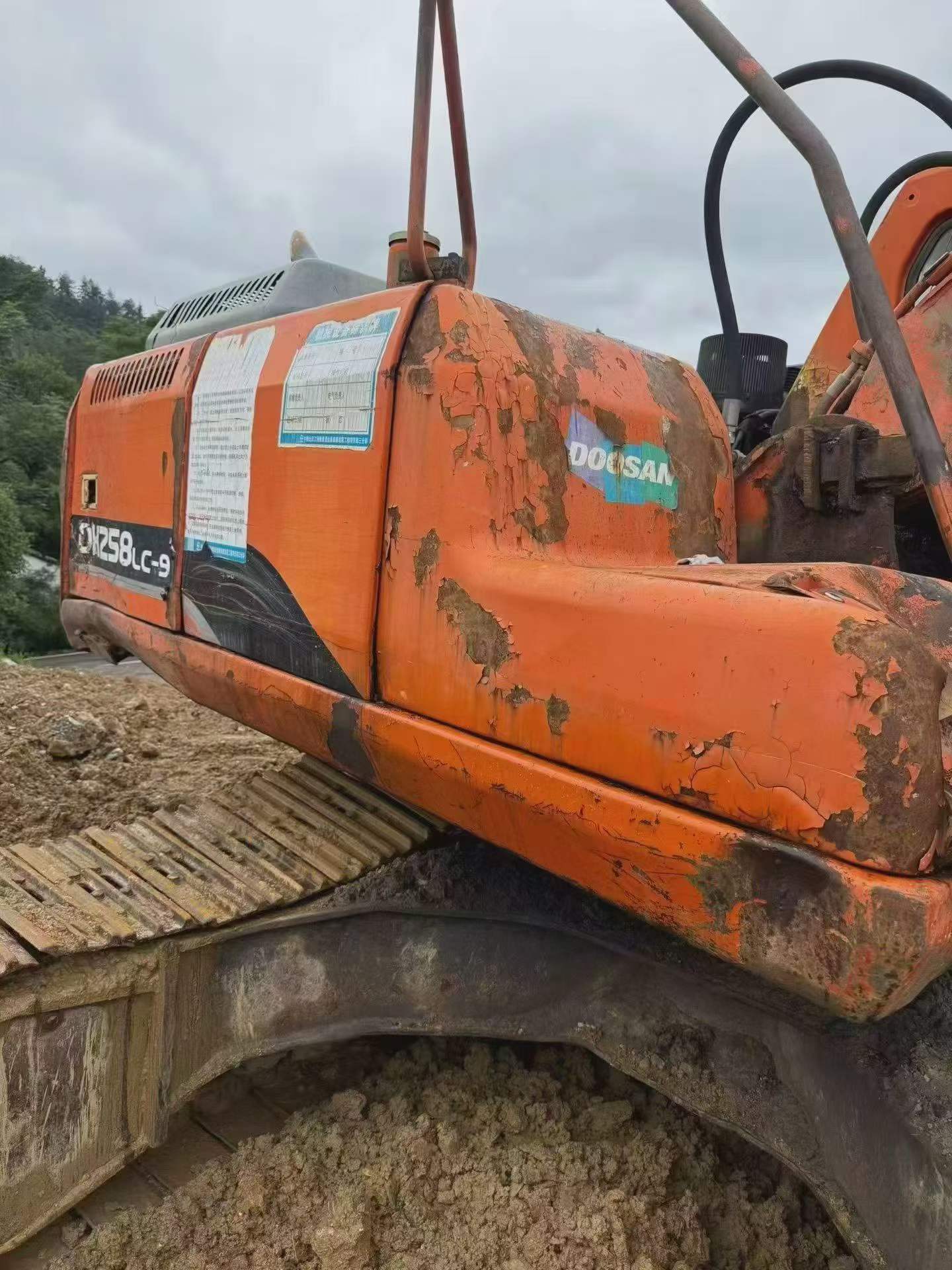 Buy Doosan DH220-3 Used Excavator / 4