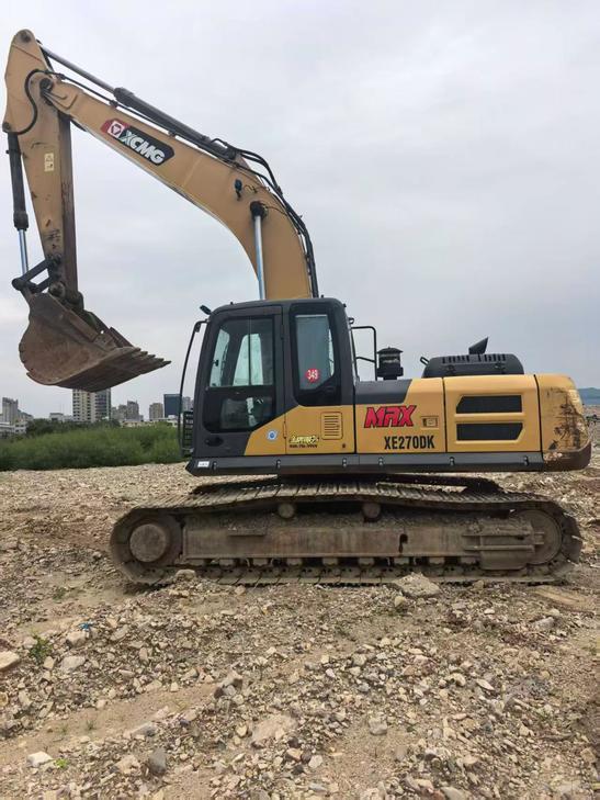Buy XCMG XE270DK Used Excavator / 1