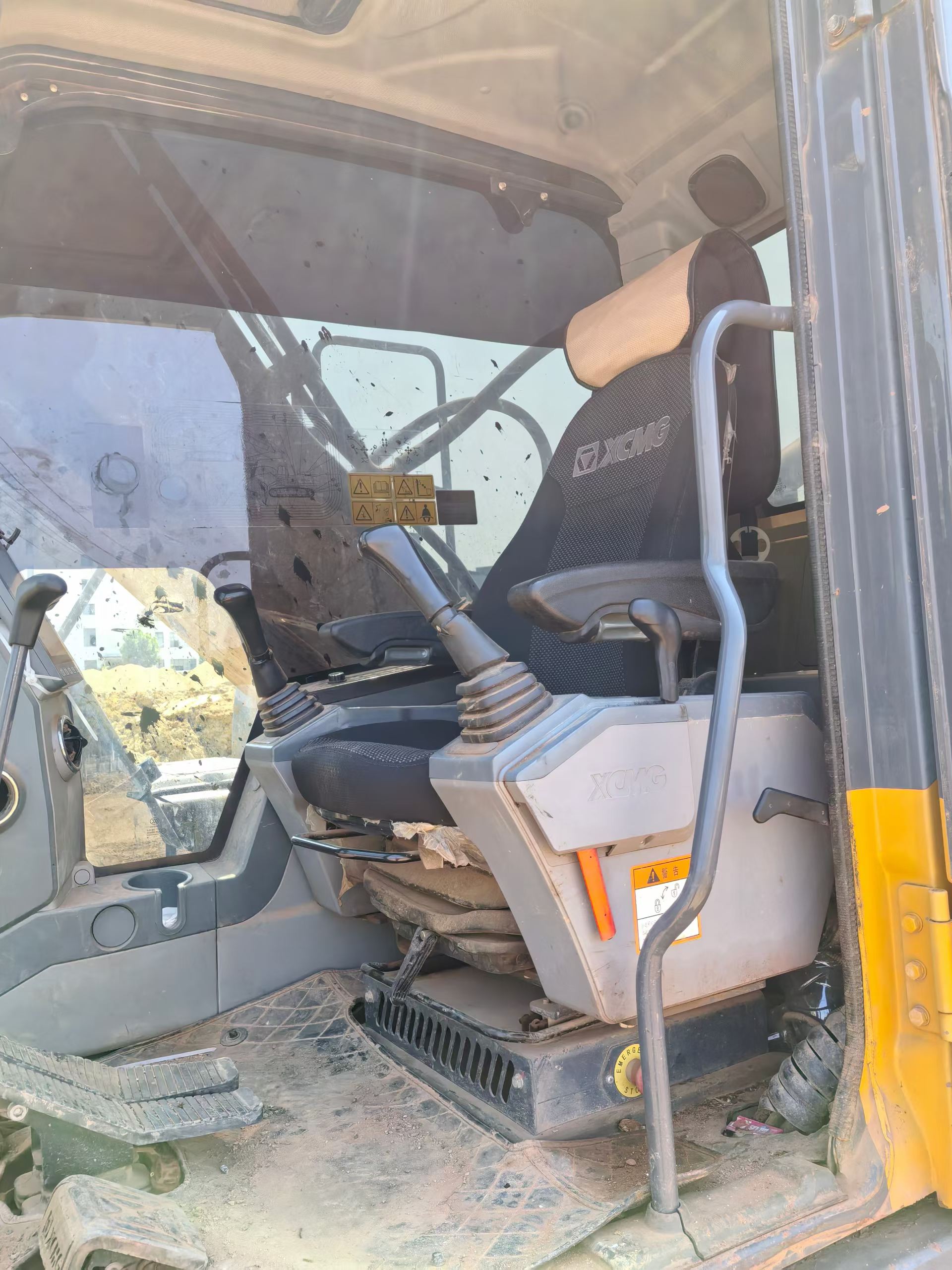 Buy XCMG XE200DA Used Excavator / 6