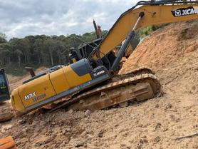 Buy XCMG XE380DK Used Excavator / 2 Buy XCMG XE380DK Used Excavator / 2