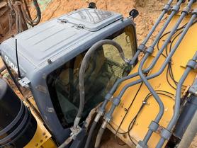 Buy XCMG XE380DK Used Excavator / 4 Buy XCMG XE380DK Used Excavator / 4