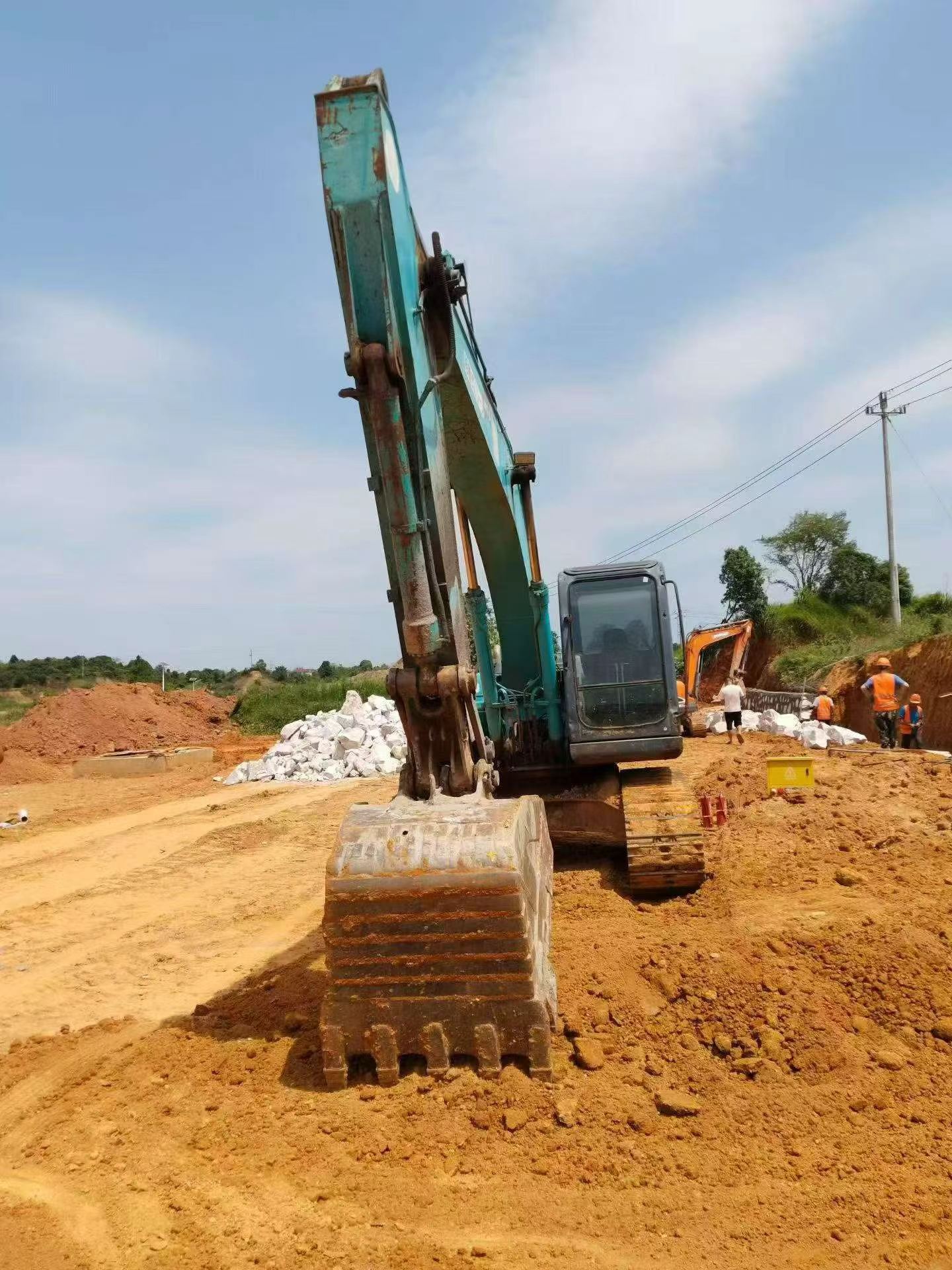 Buy Kobelco SK200-2 Used Excavator / 9
