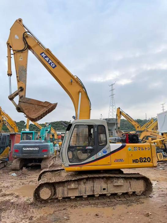 Buy Kato Used Excavator / 1