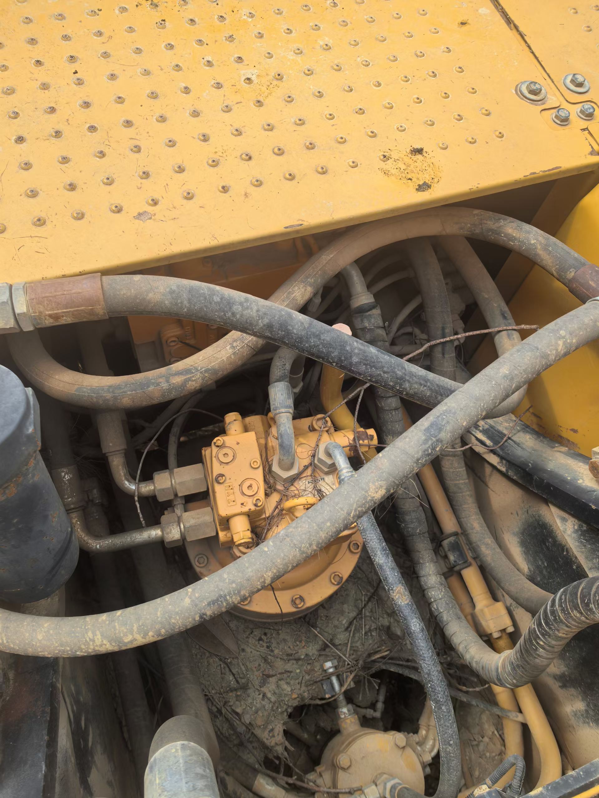 Buy Sany SY215C Used Excavator / 3