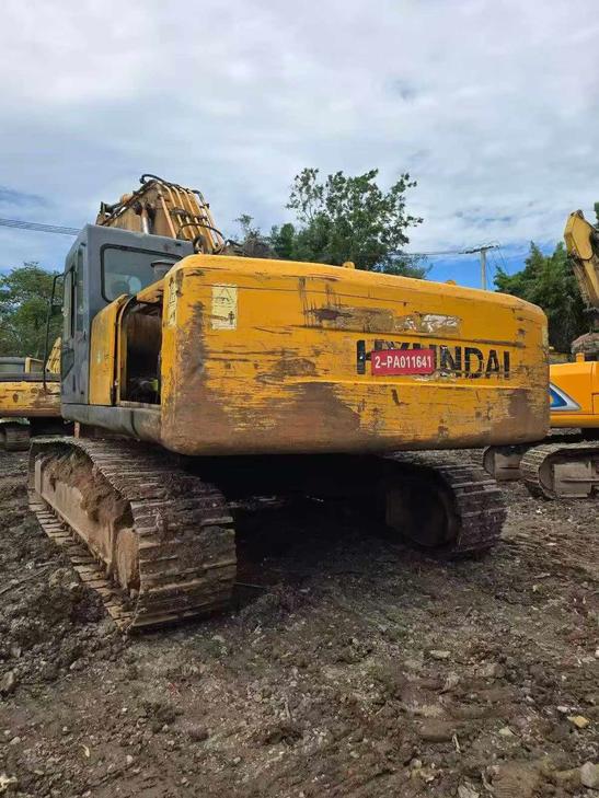 Buy Hyundai R335-7 Used Excavator / 1