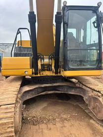 Buy Caterpillar 323 Used Excavator / 4 Buy Caterpillar 323 Used Excavator / 4