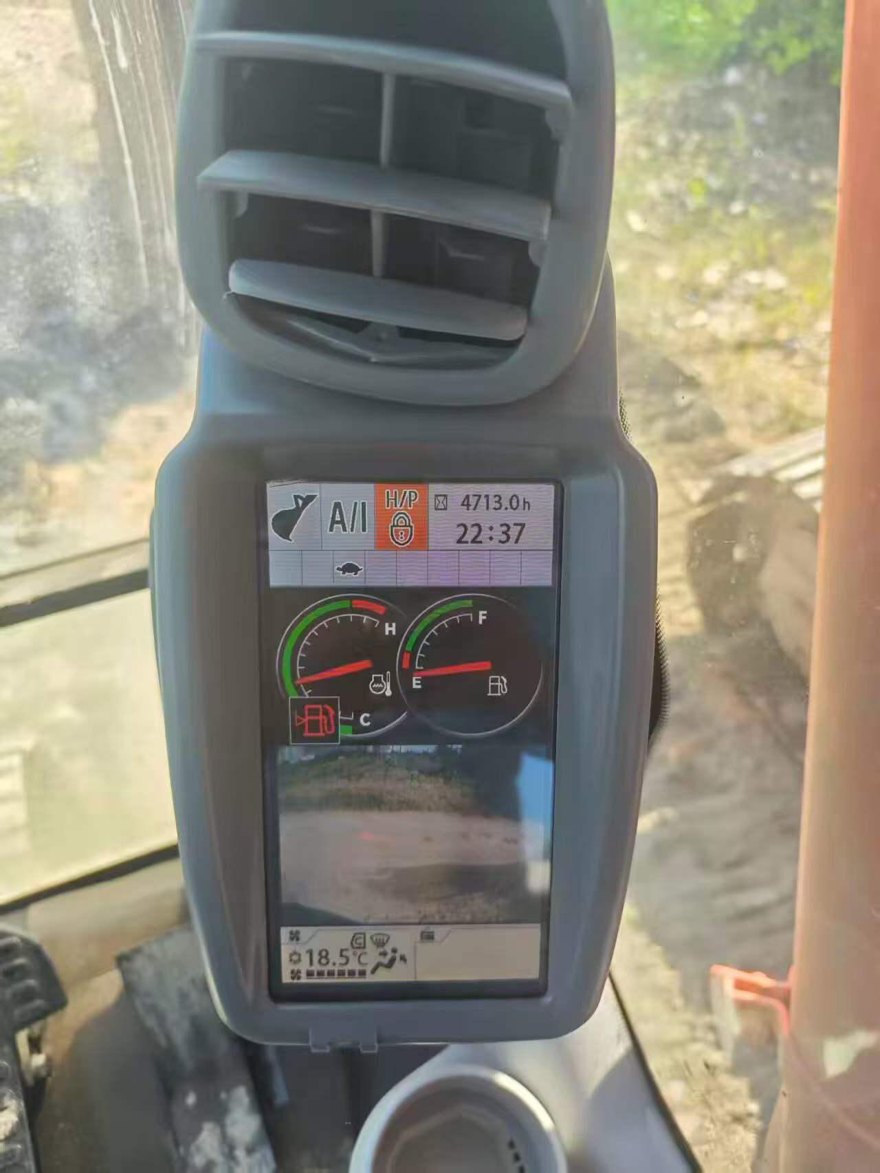 Buy Hitachi ZL210LC-5G Used Excavator / 6