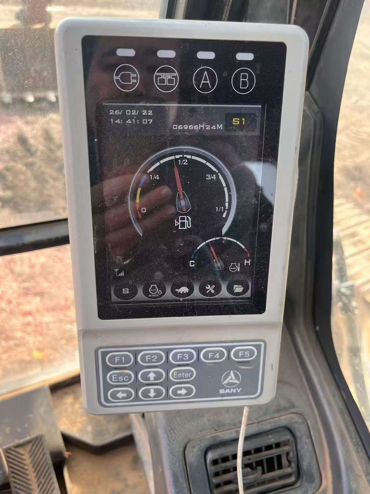 Buy Sany SY245H Used Excavator / 9