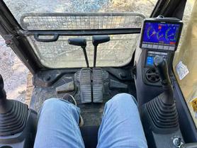 Buy Komatsu PC220 Used Excavator / 5 Buy Komatsu PC220 Used Excavator / 5