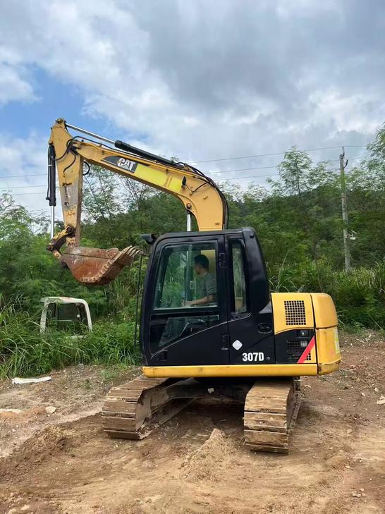 Buy Caterpillar 307B Used Excavator / 1