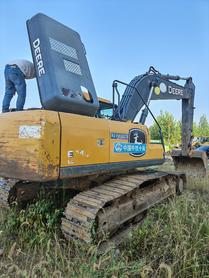 Buy JohnDeere E210 Used Excavator / 2 Buy JohnDeere E210 Used Excavator / 2