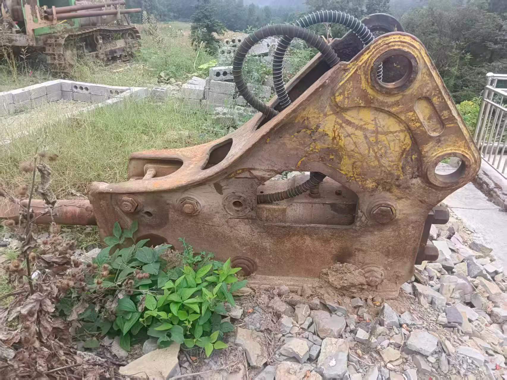 Buy Caterpillar 320A Used Excavator / 2
