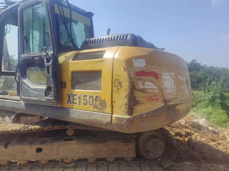 Buy XCMG XE135D Used Excavator / 1