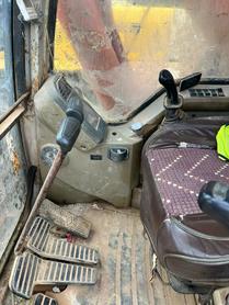 Buy Doosan DH300-7 Used Excavator / 4 Buy Doosan DH300-7 Used Excavator / 4