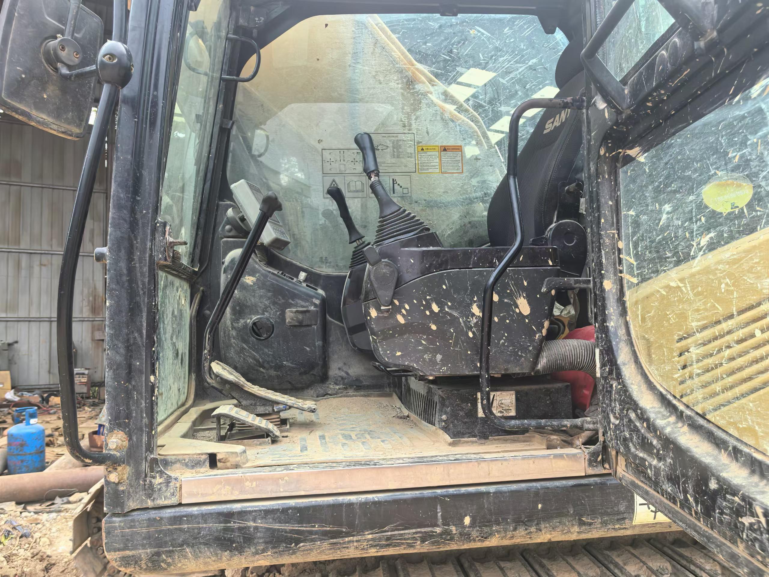 Buy Sany SY215C Used Excavator / 6