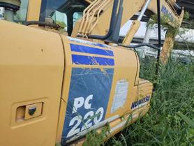 Buy Komatsu PC220-8 Used Excavator / 4 Buy Komatsu PC220-8 Used Excavator / 4