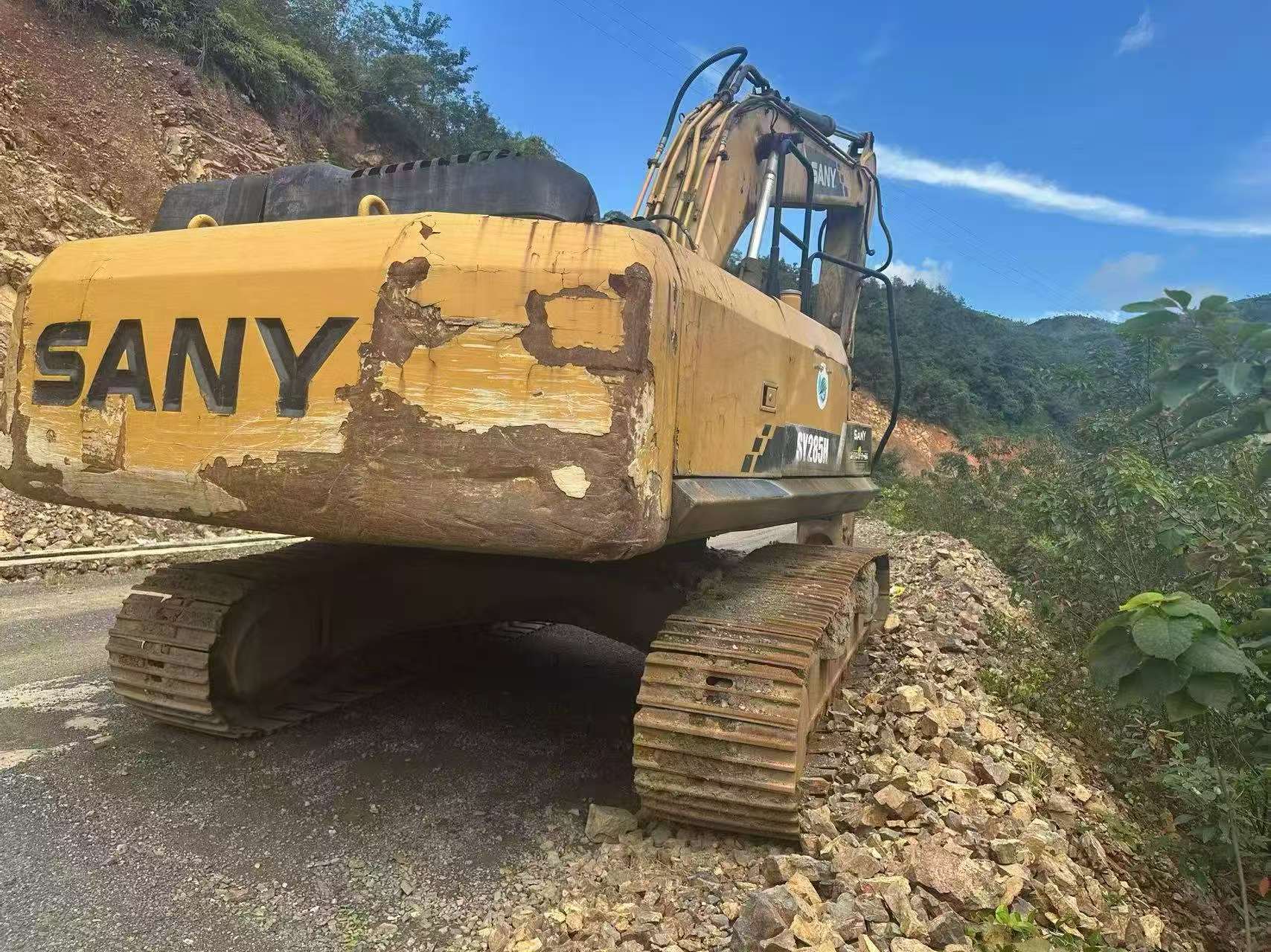 Buy Sany SY245H Used Excavator / 3