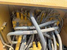 Buy Caterpillar 323D2L Used Excavator / 6 Buy Caterpillar 323D2L Used Excavator / 6