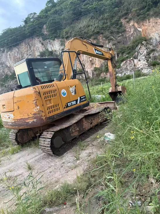 Buy Sany SY75 Used Excavator / 1