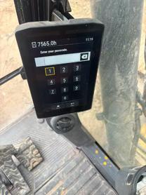 Buy Caterpillar 323 Used Excavator / 5 Buy Caterpillar 323 Used Excavator / 5