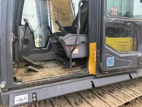 Buy XCMG XE270DK Used Excavator / 6 Buy XCMG XE270DK Used Excavator / 6