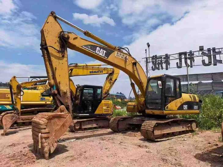 Buy Caterpillar 320D Used Excavator / 1