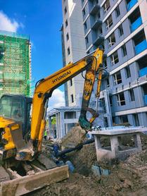 Buy Hyundai HX60 Used Excavator / 2 Buy Hyundai HX60 Used Excavator / 2