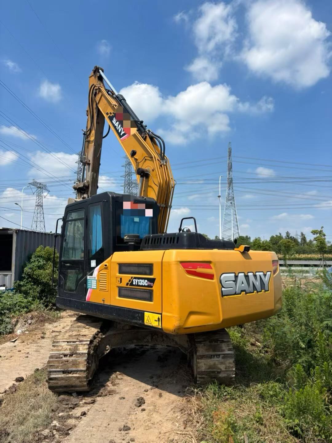 Buy Sany SY135 Used Excavator / 2