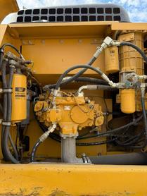 Buy Caterpillar 323D2L Used Excavator / 7 Buy Caterpillar 323D2L Used Excavator / 7