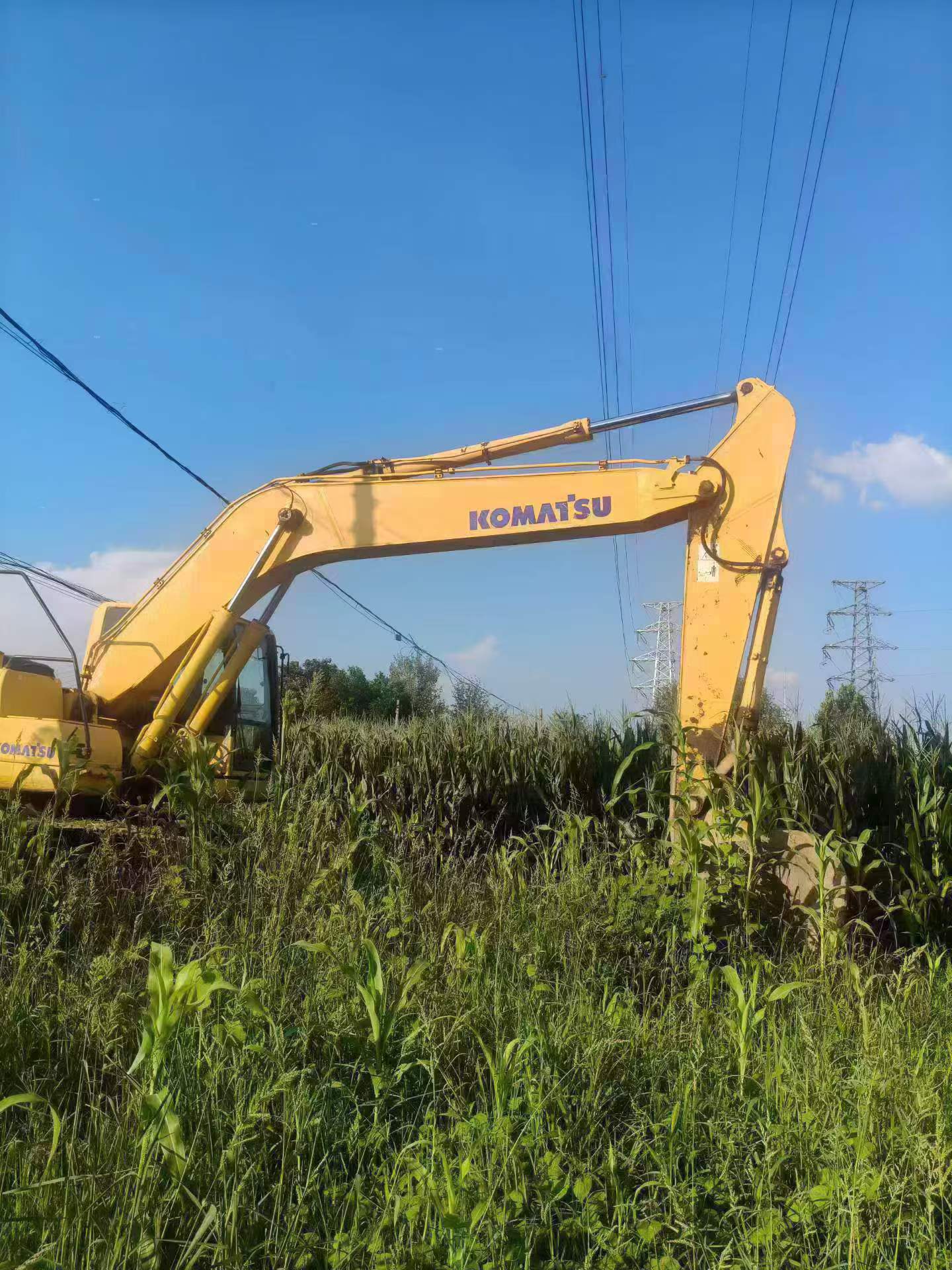 Buy Komatsu PC240-6 Used Excavator / 4