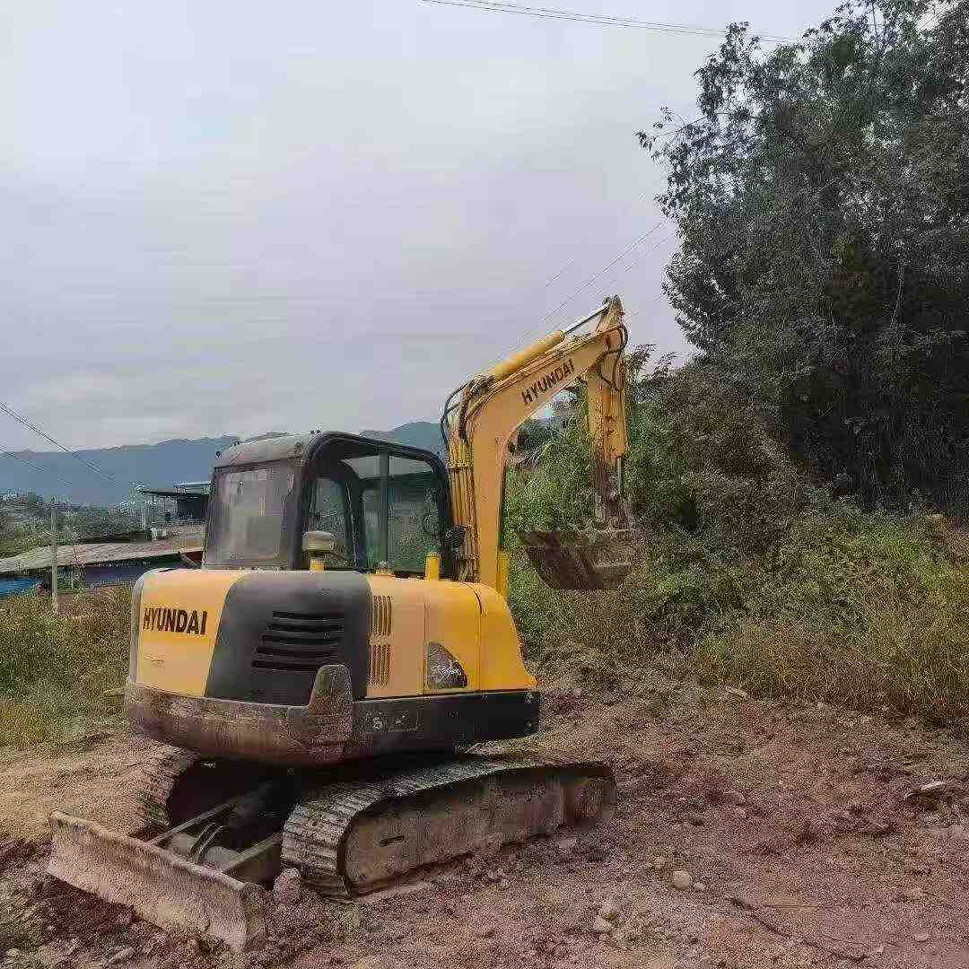Buy Hyundai HX60 Used Excavator / 7