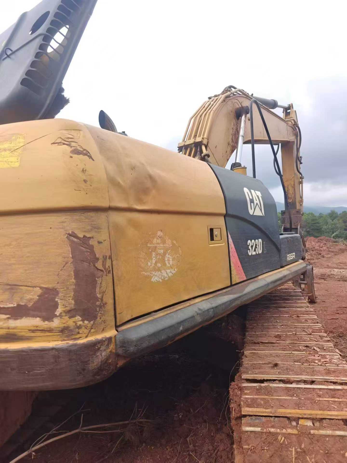 Buy Caterpillar 320D Used Excavator / 2