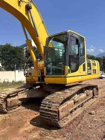 Buy Komatsu PC220 Used Excavator / 4 Buy Komatsu PC220 Used Excavator / 4