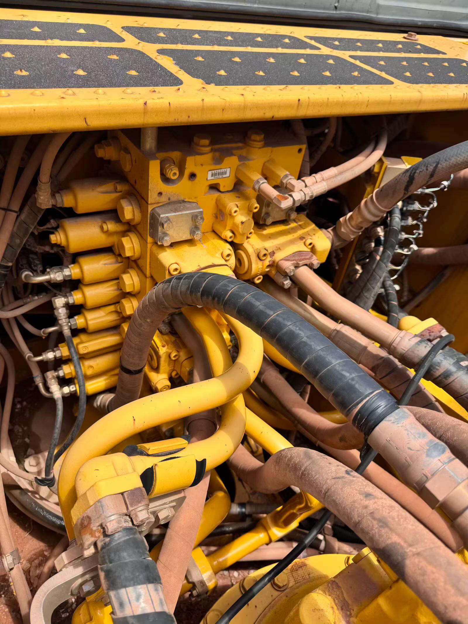 Buy Komatsu PC360-7 Used Excavator / 2