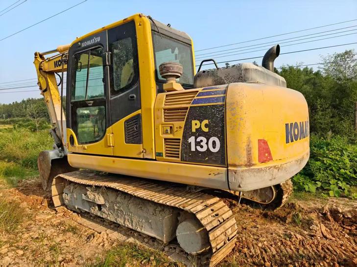 Buy Komatsu PC110-7 Used Excavator / 1