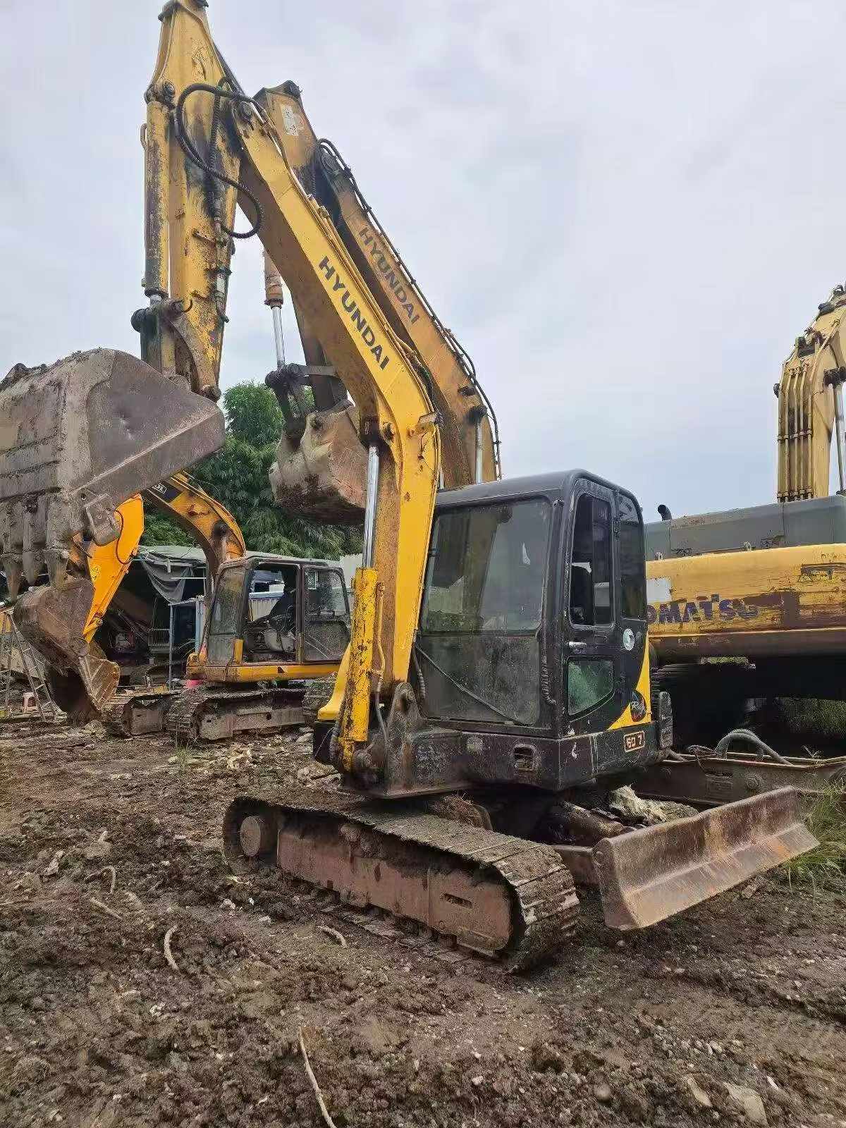Buy Hyundai HX60 Used Excavator / 3