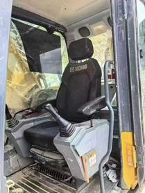 Buy XCMG XE380DK Used Excavator / 6 Buy XCMG XE380DK Used Excavator / 6