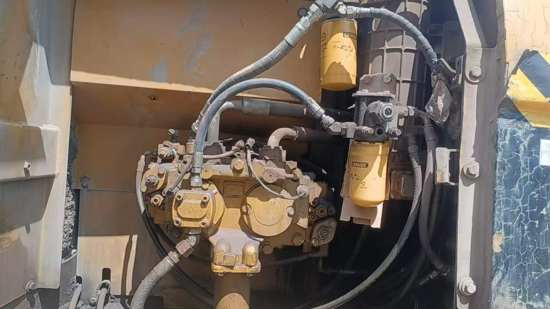 Buy Caterpillar 320D Used Excavator / 3