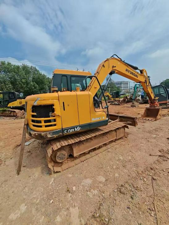 Buy Hyundai HX75 Used Excavator / 1