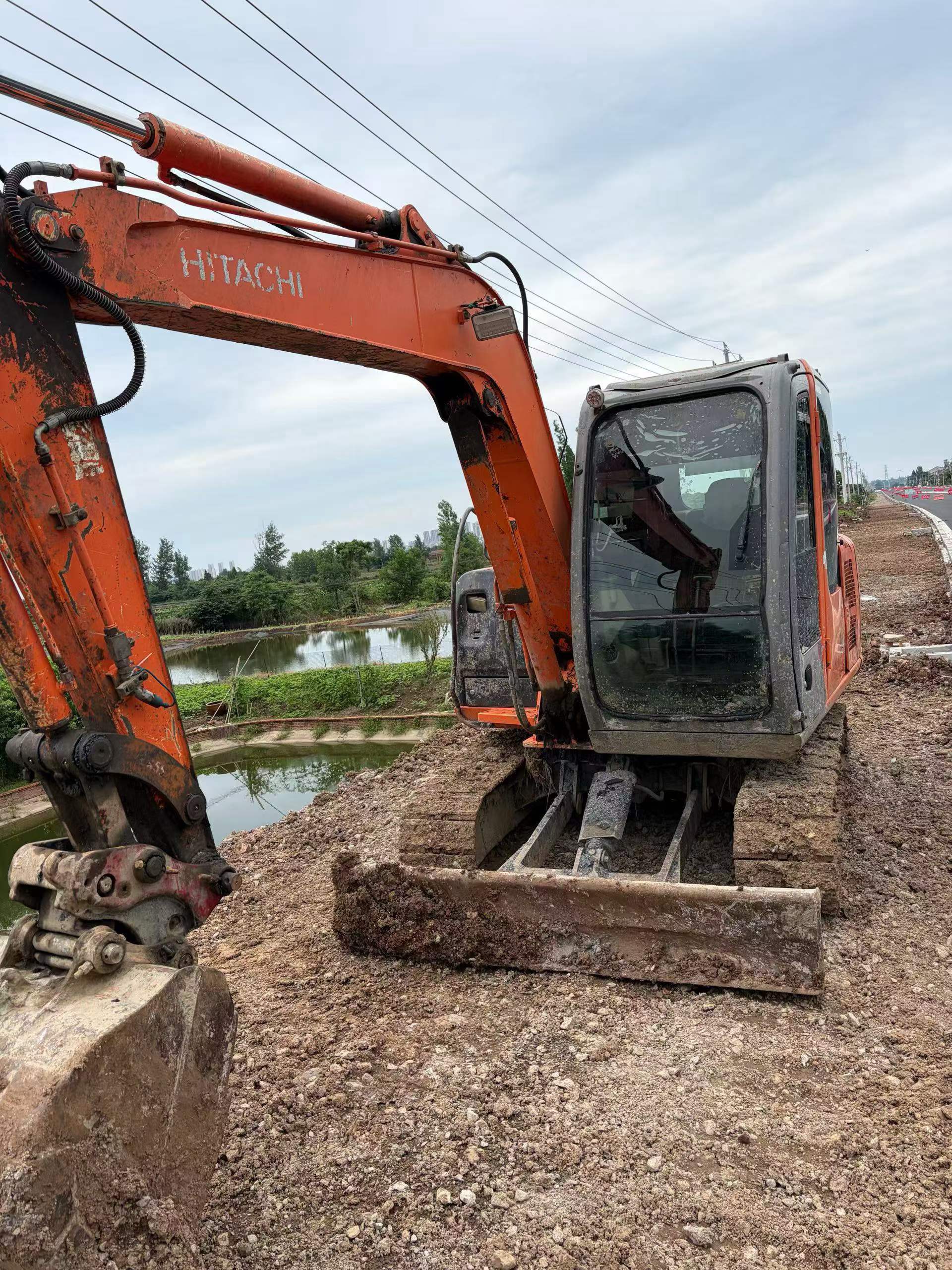 Buy Hitachi ZX60 Used Excavator / 2