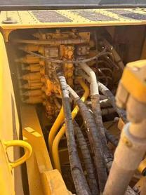 Buy Komatsu PC220 Used Excavator / 6 Buy Komatsu PC220 Used Excavator / 6