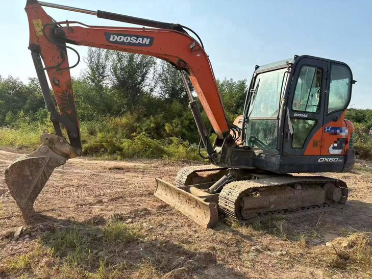 Buy Doosan DH55 Used Excavator / 1