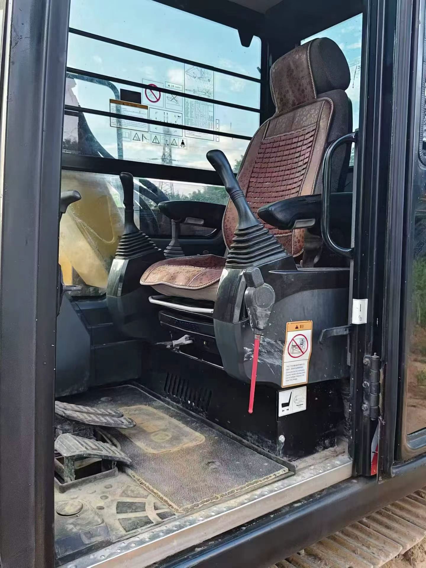 Buy Sany SY75 Used Excavator / 9