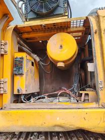 Buy Hyundai R305LVS Used Excavator / 3 Buy Hyundai R305LVS Used Excavator / 3